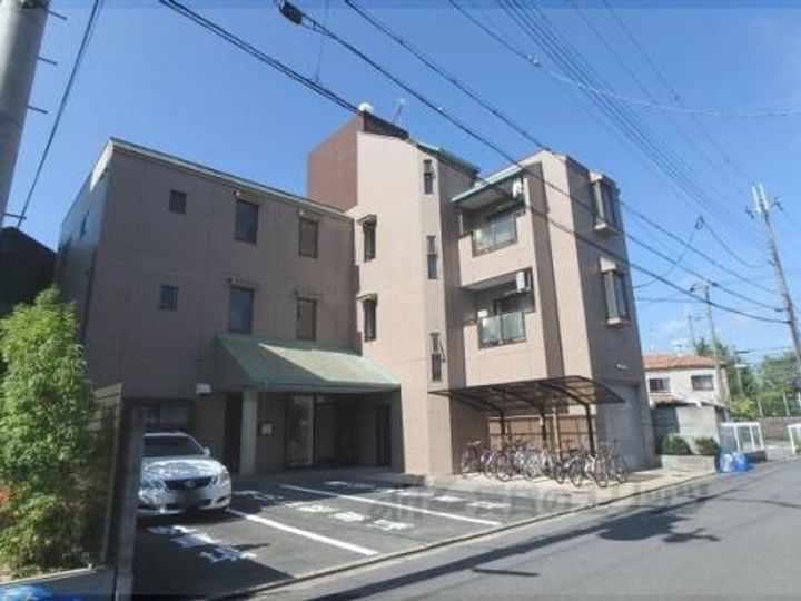 カーサ清明302の外観