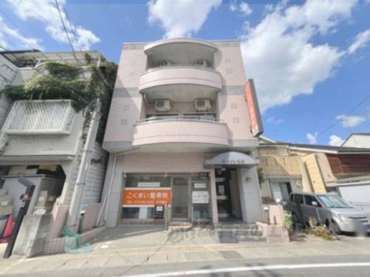 メゾン笹野302の外観