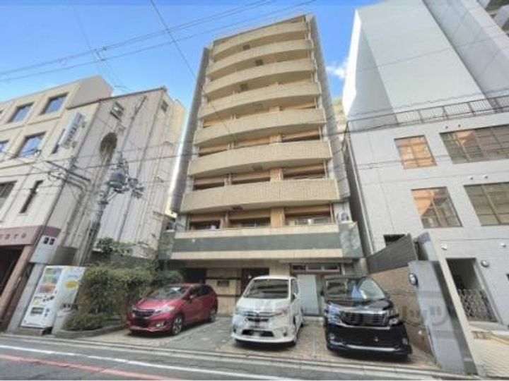 ALBA烏丸御池402の外観