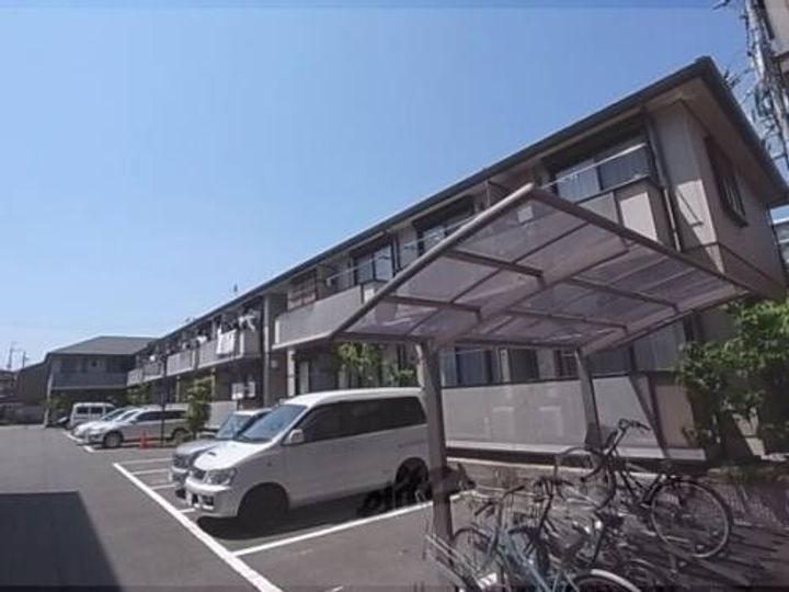 ヴィヴィ・セレサ壱番館の外観