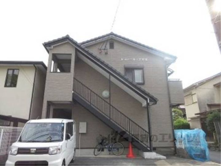 レユシール・アサカ102の外観
