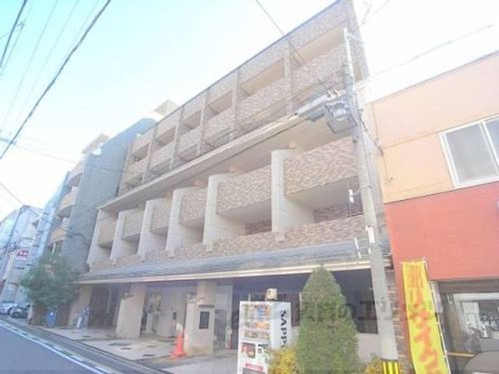 アスヴェル京都御所前?305の外観