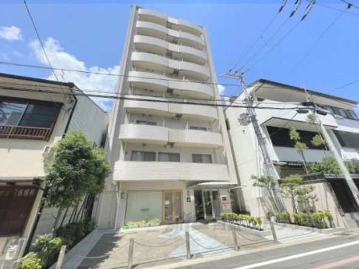 Belle・Forme平安502の外観