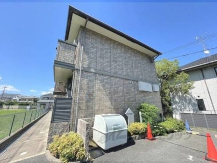 プレミール・ルナの外観