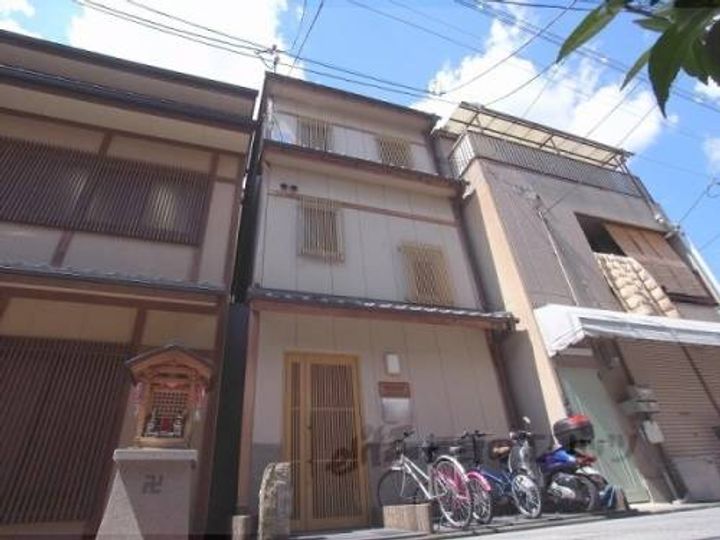サンクレスト201の外観
