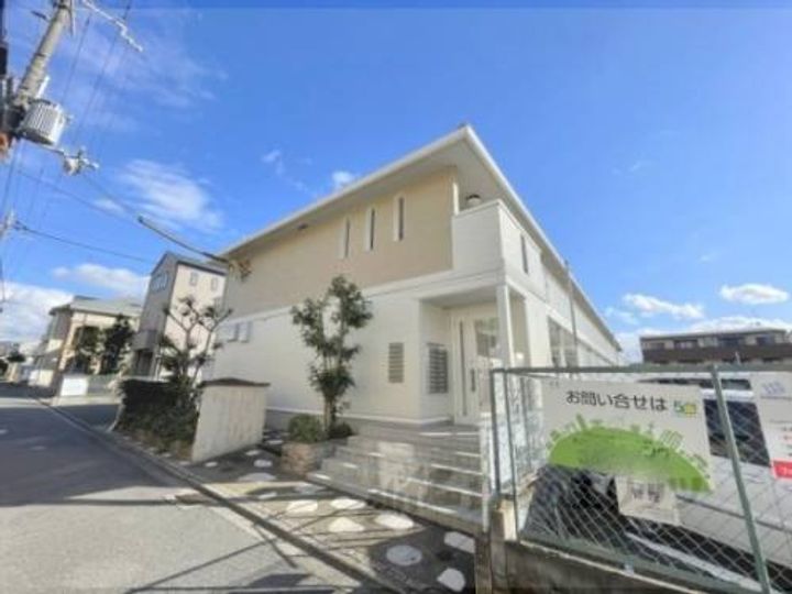 アウドムラの外観