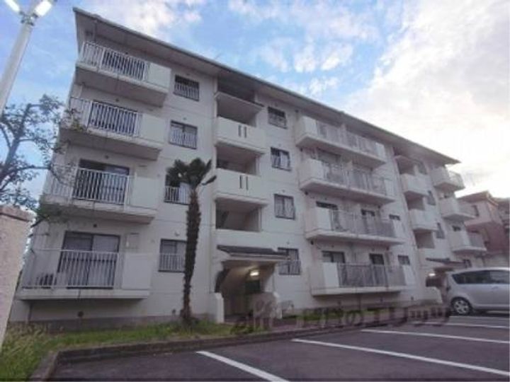 石山コーポ401の外観