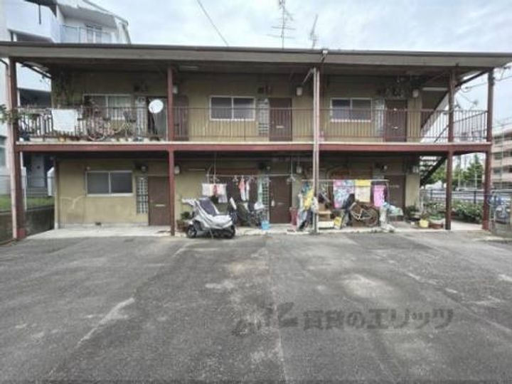 岡本荘202の外観