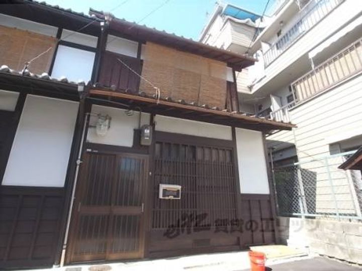 京都府京都市左京区仁王門通新丸太町下ル新丸太町(一戸建)の賃貸物件1の外観