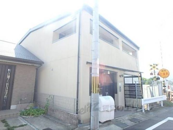 セントポーリア嵯峨野清水町102の外観