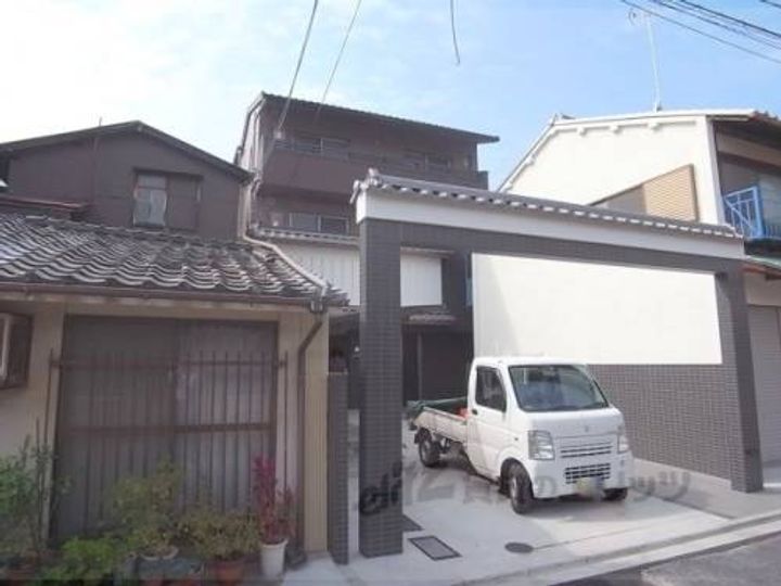 Residence二条洛中庵202の外観