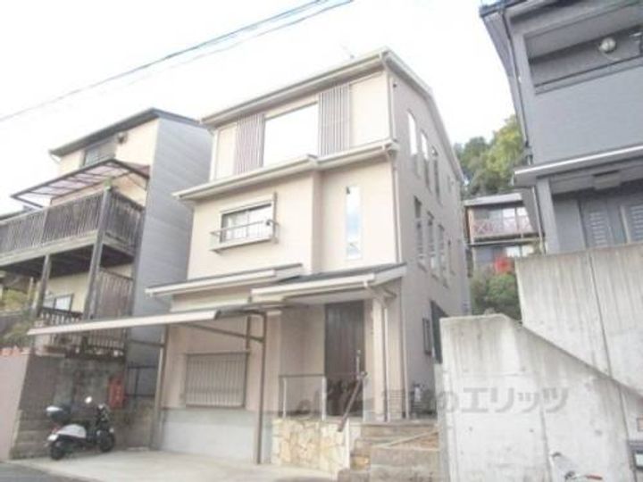 京都府京都市北区紫野北舟岡町(一戸建)の賃貸物件001の外観