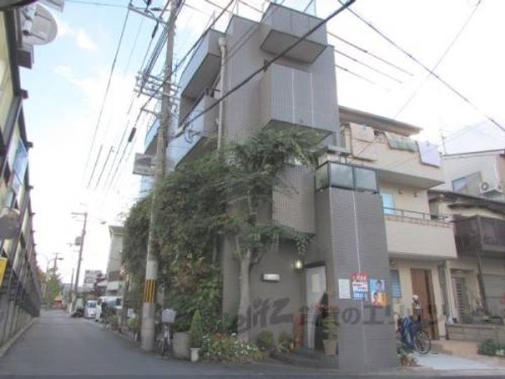 上村ビル301の外観