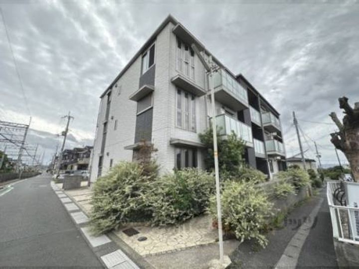 リヴェール久津川の外観