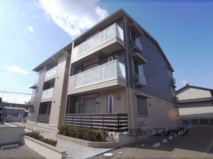 ルラシオン里町の外観