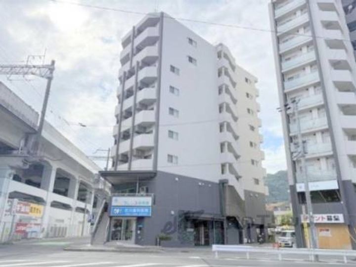 ロイヤルレジェンド西大津606の外観