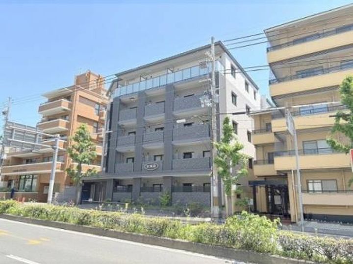 ロマンレジデンス207の外観