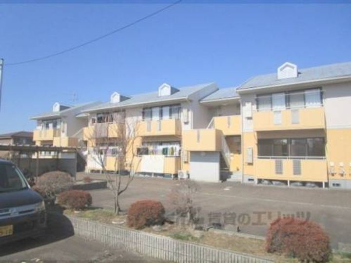 グリーンタウンハタケヤマC棟の外観