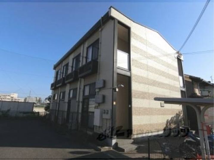 レオパレスForestの外観