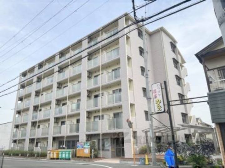 アートプラザ枚方104の外観