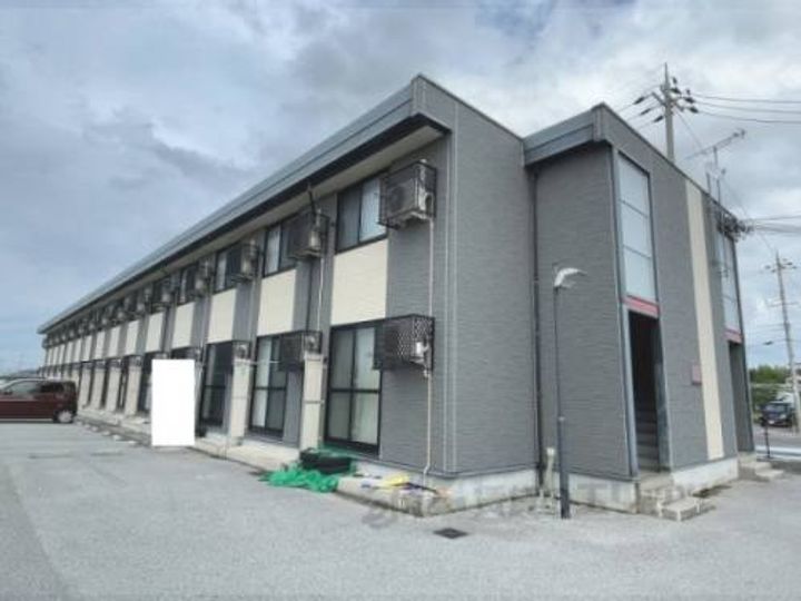 レオパレスメープルラック203の外観