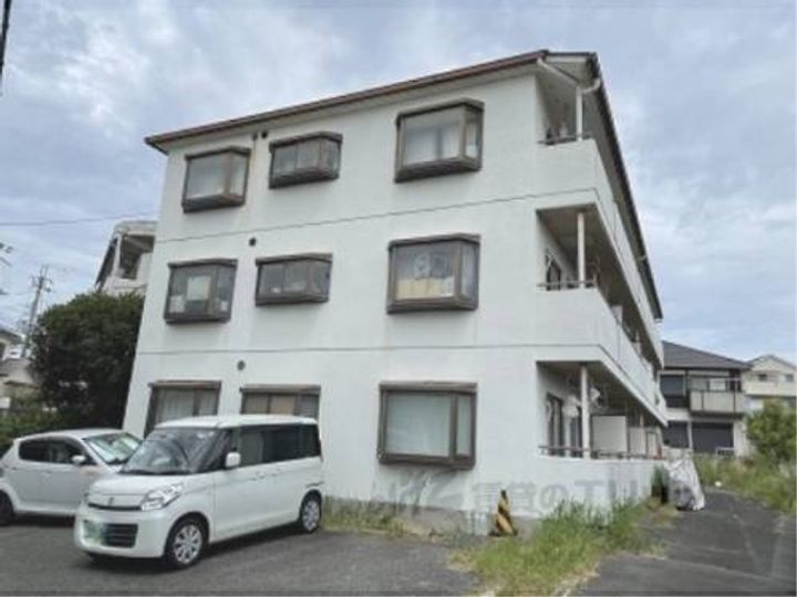 グランドライフ秋篠の外観
