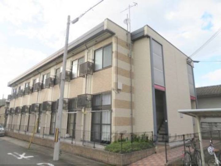 レオパレスM?kage208の外観