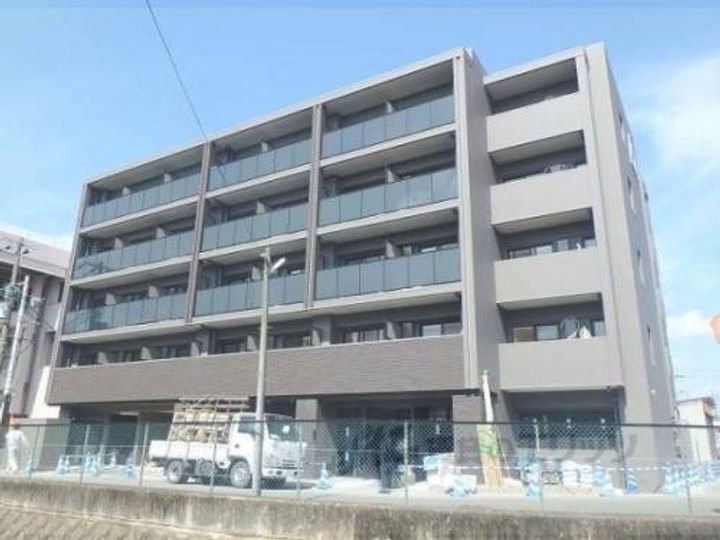 アスヴェル京都四条西院の外観