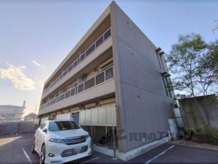 ベレオ天理202の外観