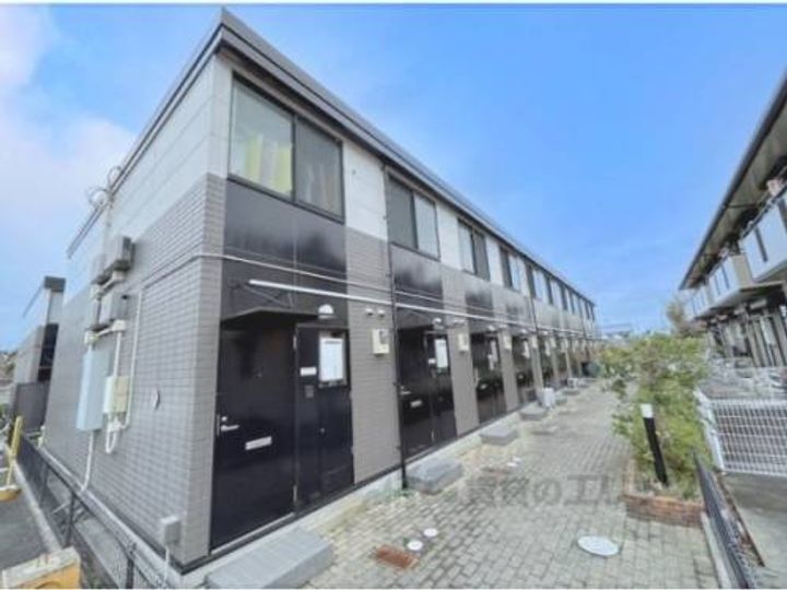 レオパレスヴィラージュ111の外観