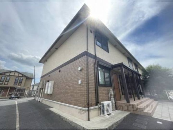 ヴィルヌーブ D棟202の外観