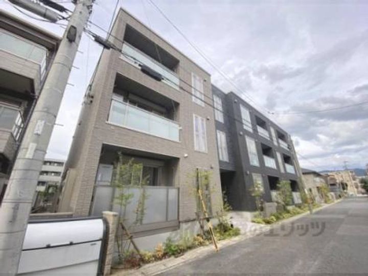 シャーメゾン 杉ケ町301の外観
