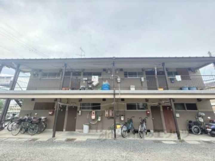 大峰田中荘(北棟)201の外観