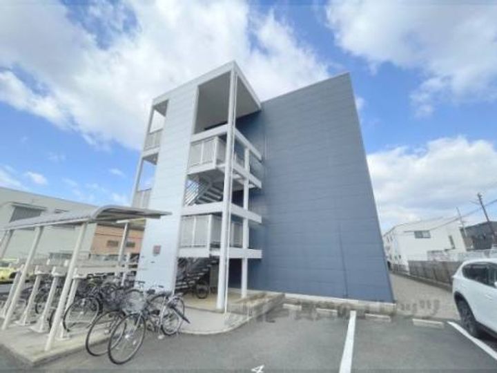 レオパレスナザレの外観