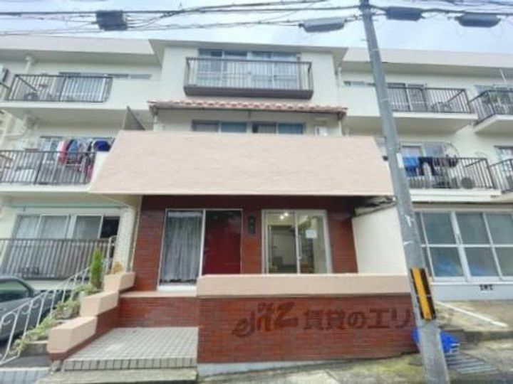 ハイツ東山207の外観