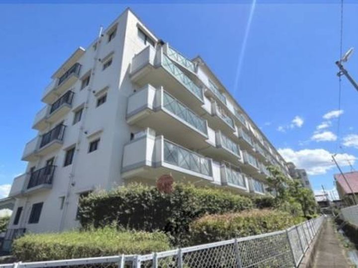 コスモ大和高田 212の外観