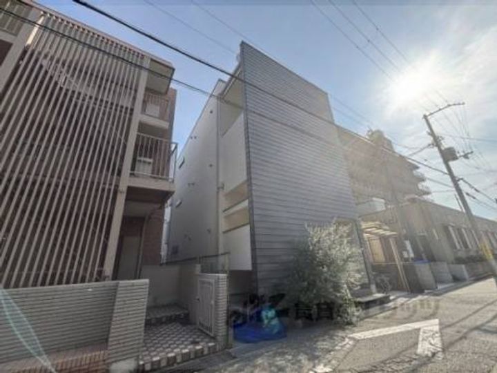 ラターシュ園田の外観