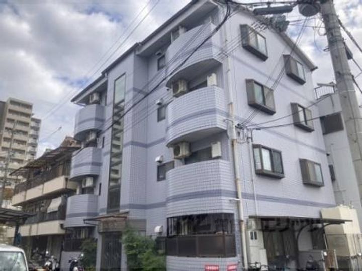 フローラルヴィラ303の外観