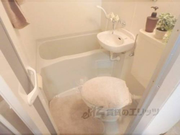 レザン四条大宮303の風呂