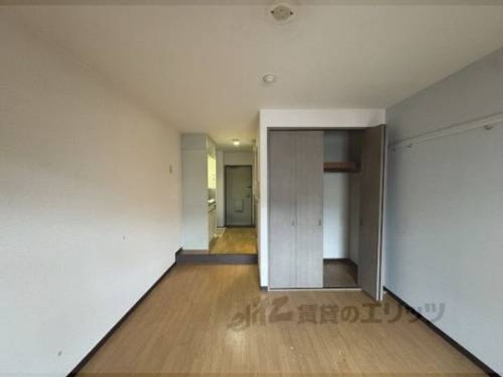 ボナール椥ノ辻502の寝室