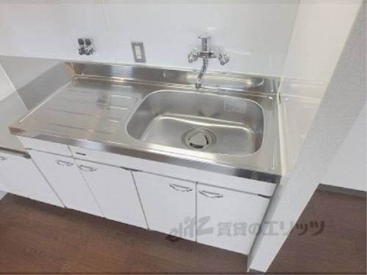 VIP岩屋ノ里208のキッチン