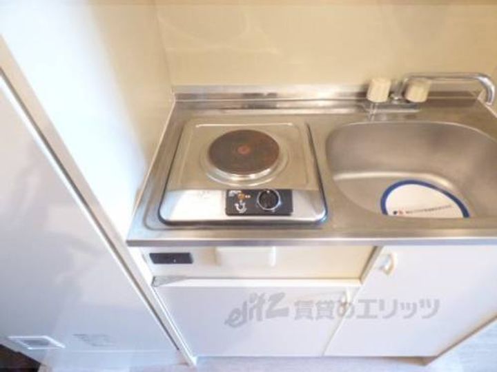 リバティ・アイ101のキッチン