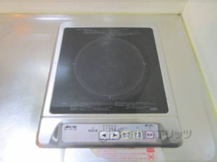 サンクスパレ南巽301のキッチン
