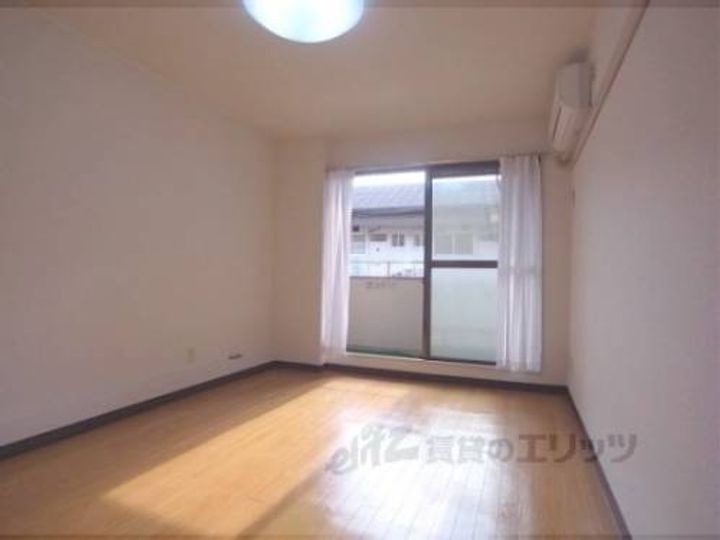 フェニックス樋口210の寝室