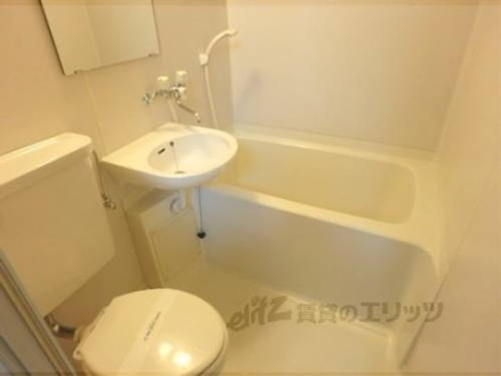 ダイヤモンドハウス西院N303の風呂