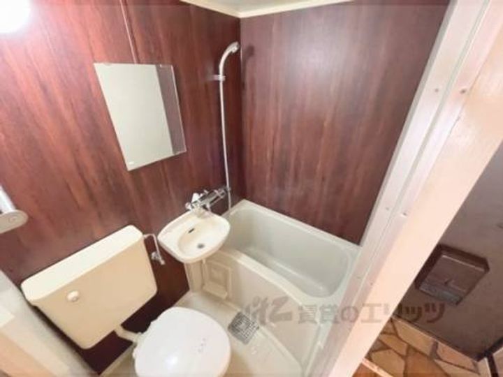 シェラール?702の風呂