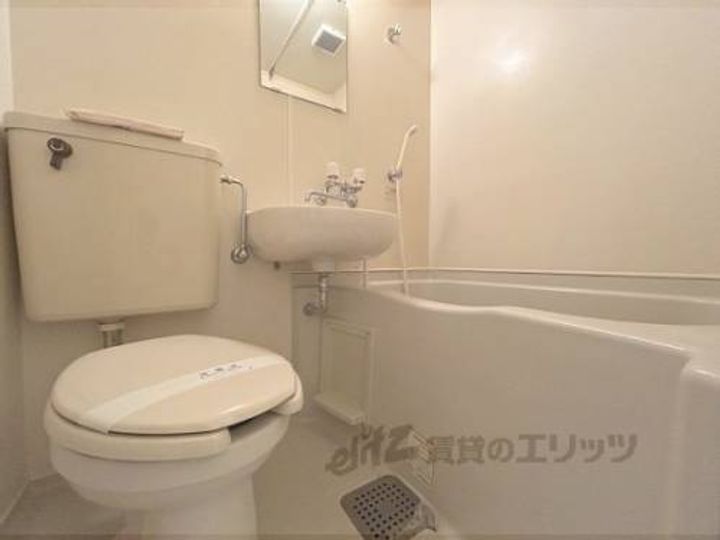 ハイツチロル105の風呂