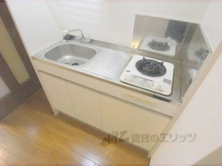 ルピナス北山308のキッチン