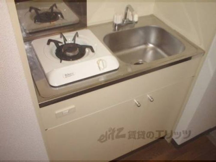 ラ・レジデンス・ペルシュワール306のキッチン