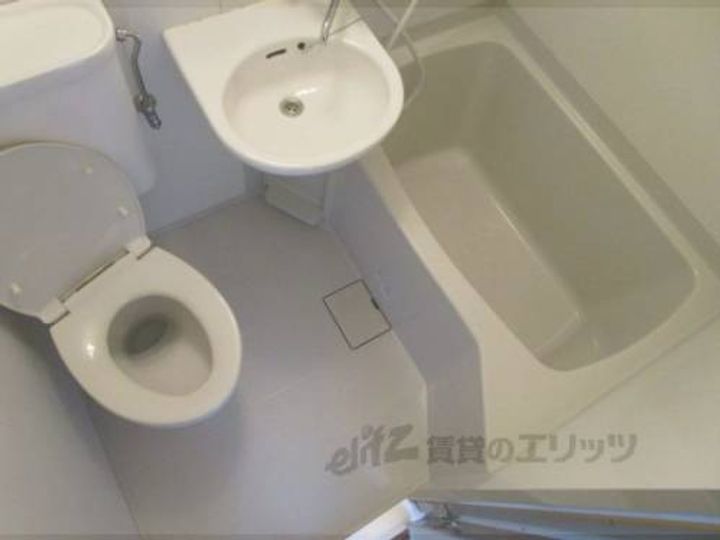 新町ロイヤルハイツ410の風呂